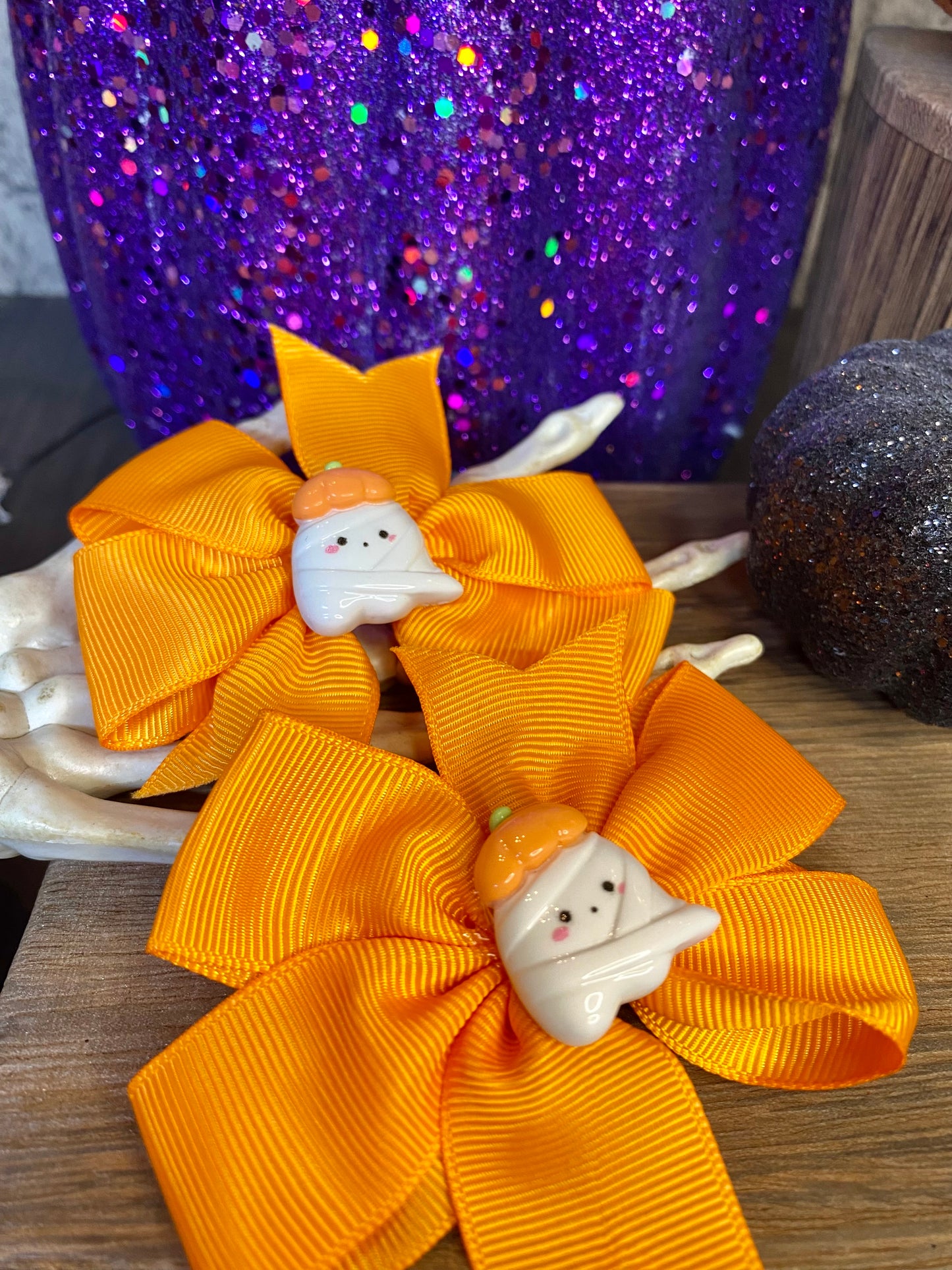 Custom Halloween 3” Hair Bow with 1.5” Clip | Spooky Cute Halloween Hair Accessories | Kids Halloween Hairbows | Trick or Treat Hair Clips.