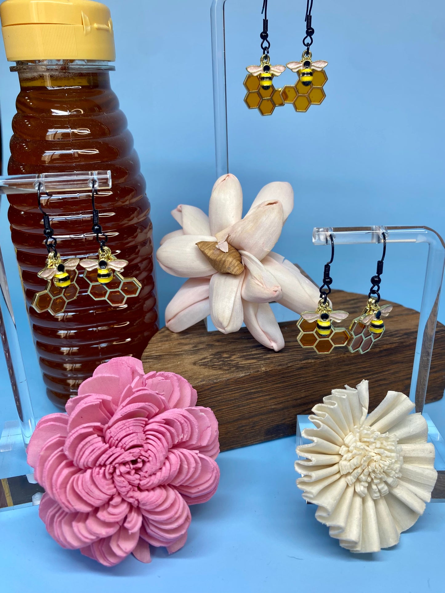 Bee Earrings, Handmade Honeycomb and Bee Fishhook Earrings, Nature-Inspired Jewelry, Unique Gift