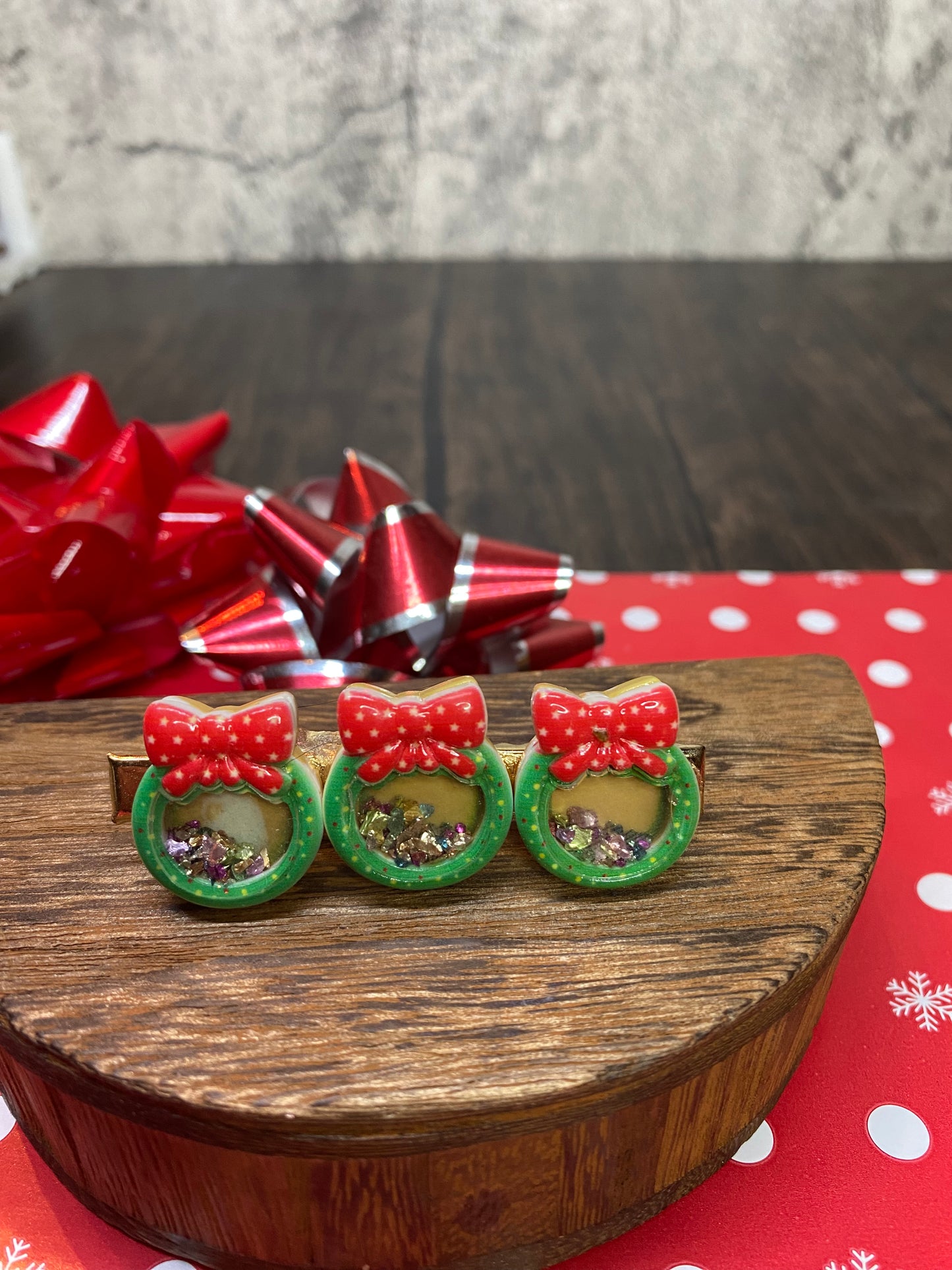 Christmas Shaker Hair Clip Accessories, Handcrafted Polymer Clay Holiday themed clips with red and green “shaker “ beads in center. Cute Christmas Hair Clips