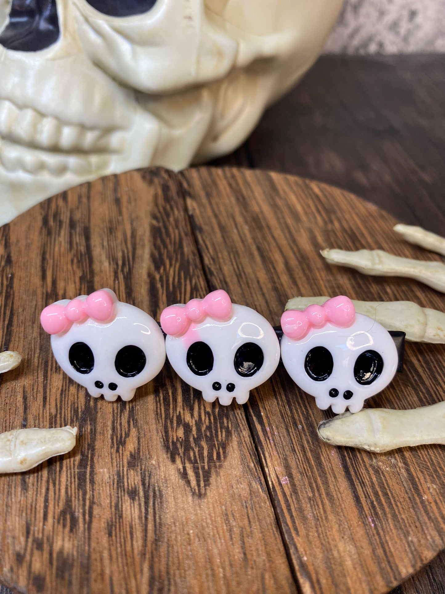 Skull Hair Clips with Bow - Spooky Kawaii Hair Accessories - Pastel Goth, Cosplay, and Halloween Hair Clip, Cute Pink Halloween