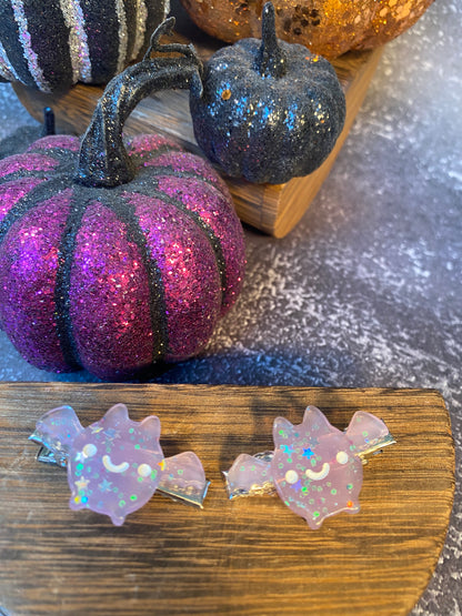 Cute Glitter Halloween Bat Hair Clips - 2 Piece Set, Sparkly Bat Hair Accessories, Halloween Party Favors, Kids Hair Clips, Halloween Costume Accessories