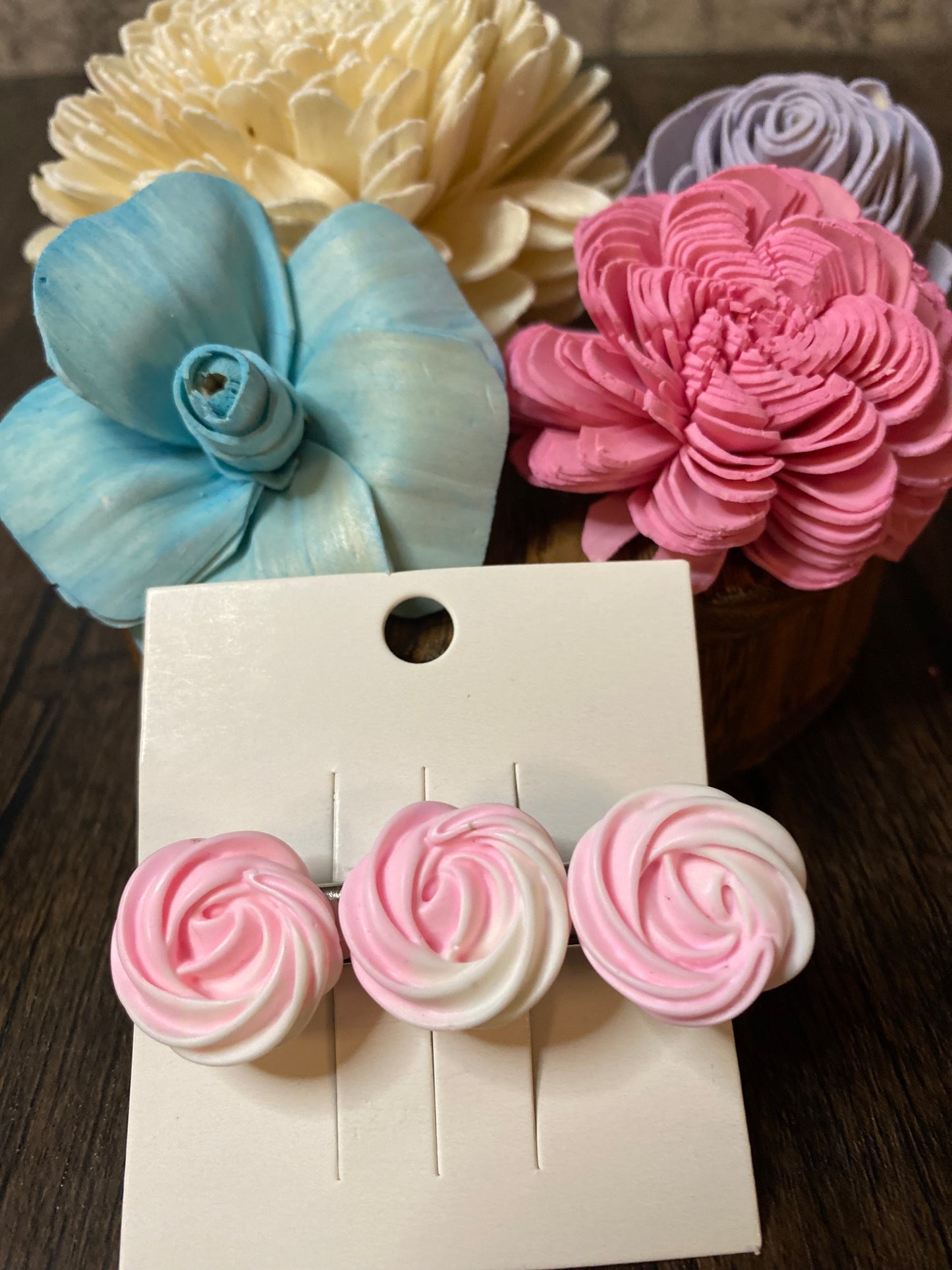 Pastel Merengue Cookie Hairclip, Colorful 2.5” Flower Icing Barrette
