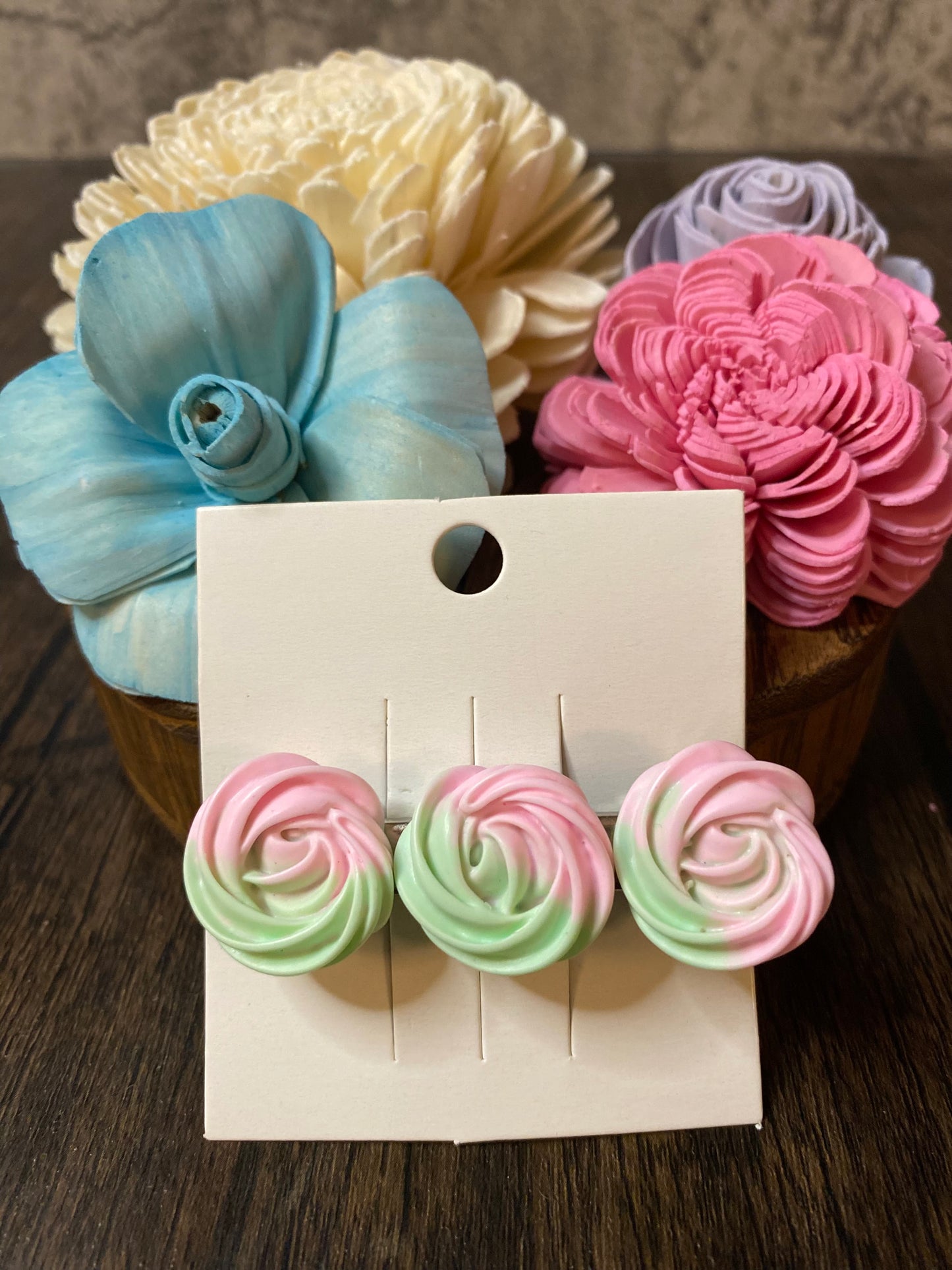 Pastel Merengue Cookie Hairclip, Colorful 2.5” Flower Icing Barrette