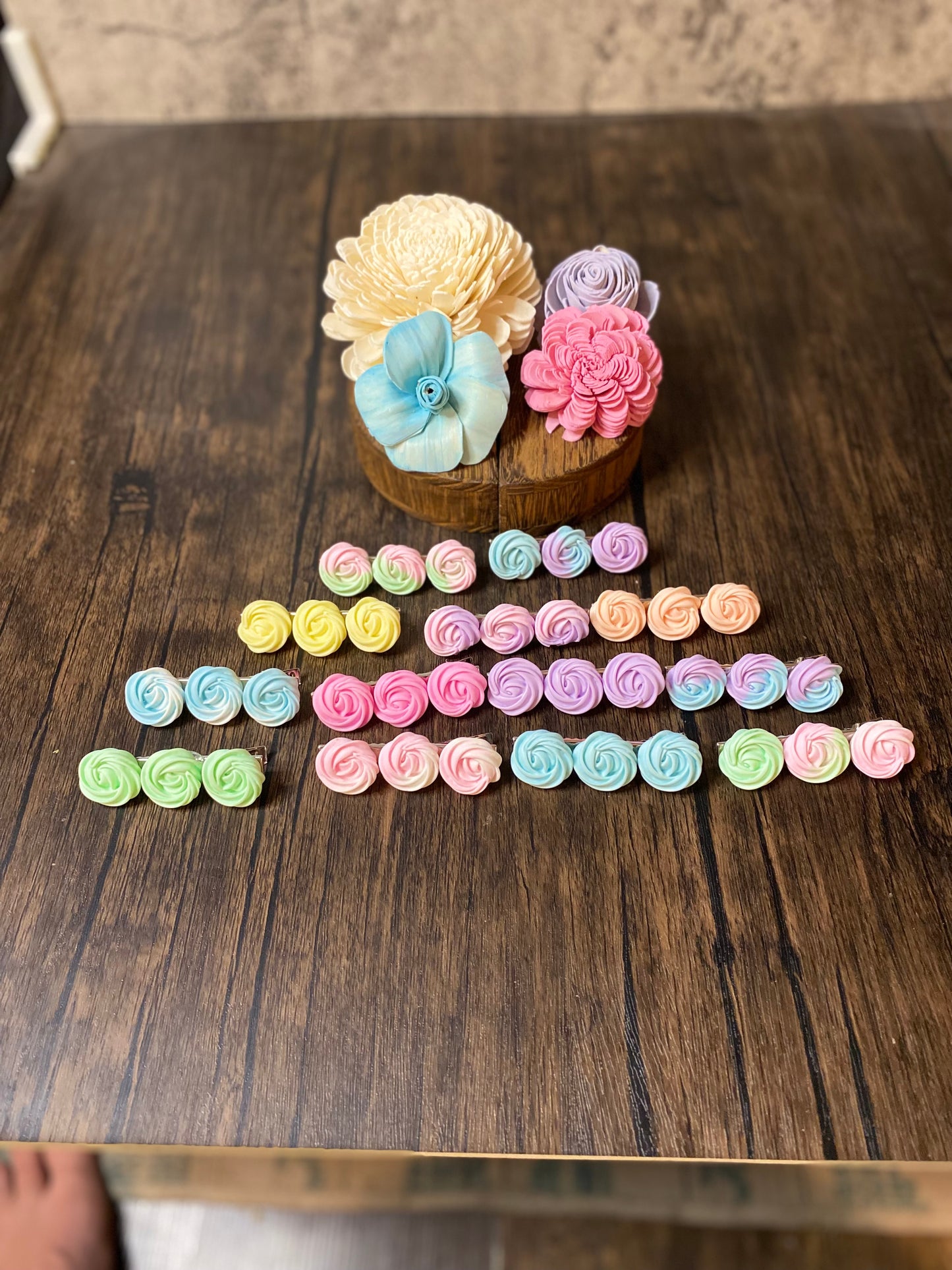 Pastel Merengue Cookie Hairclip, Colorful 2.5” Flower Icing Barrette
