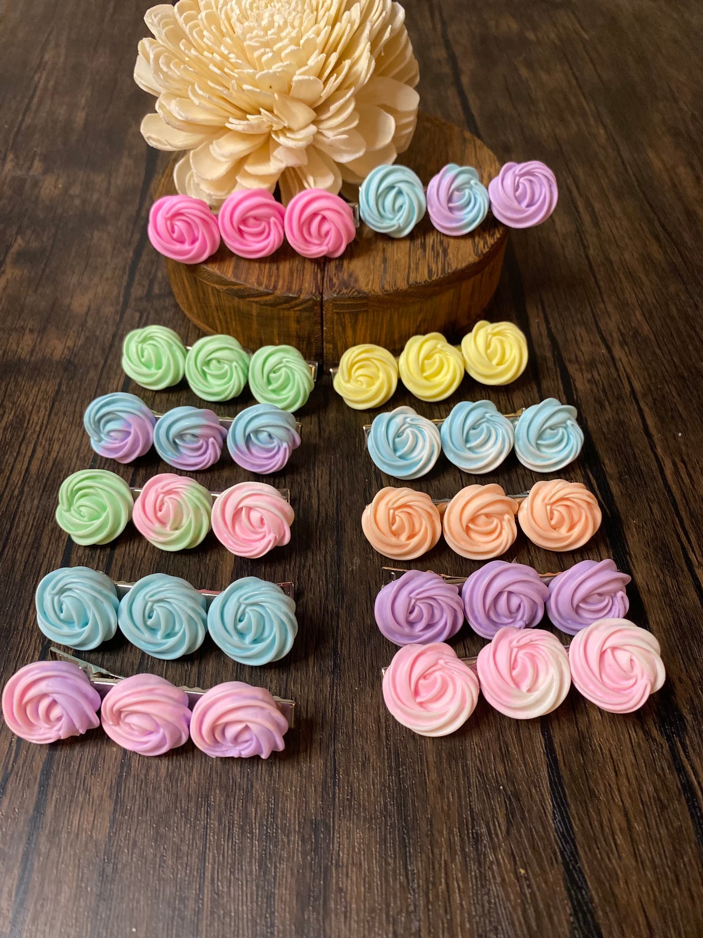 Pastel Merengue Cookie Hairclip, Colorful 2.5” Flower Icing Barrette