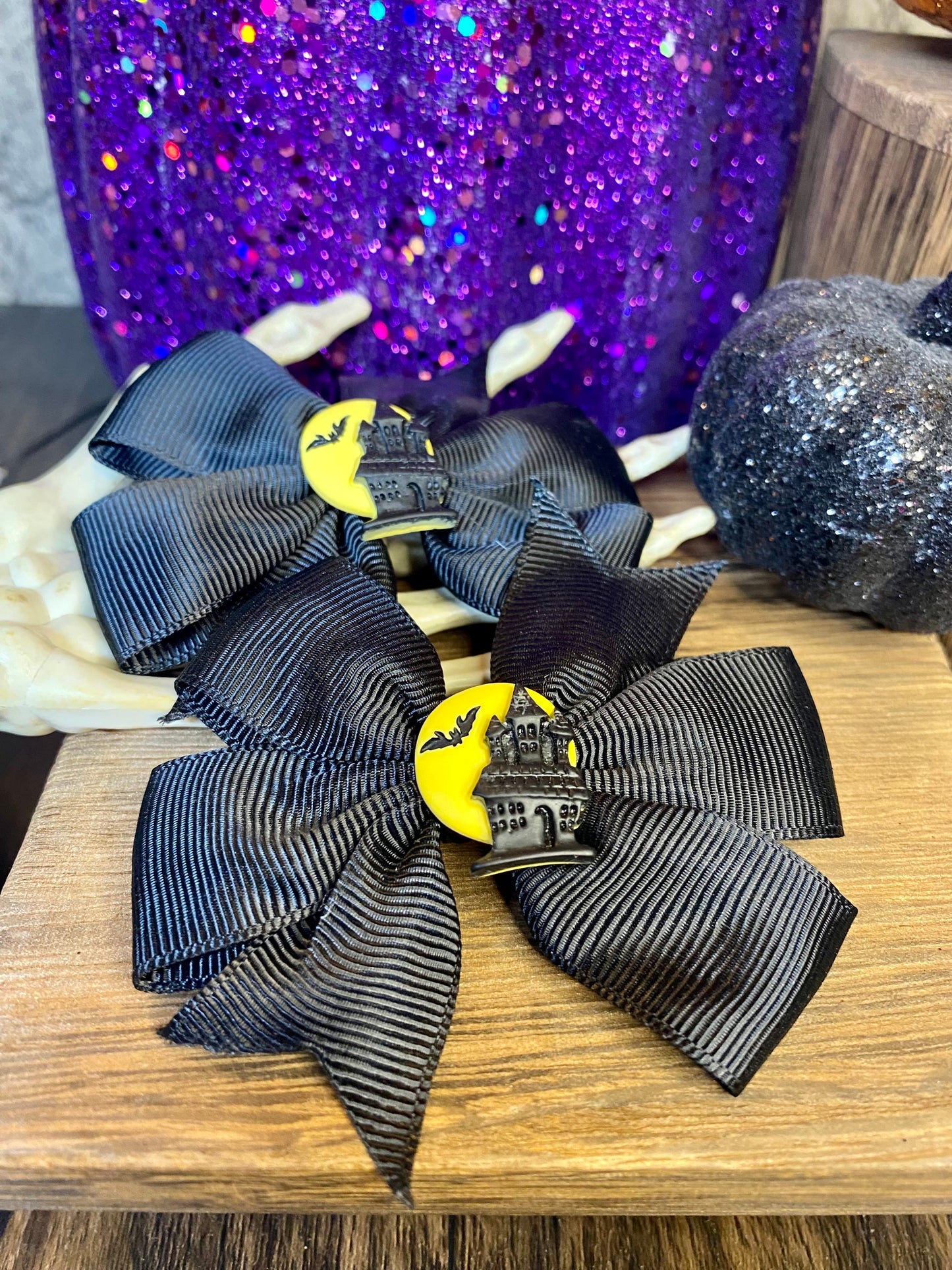 Custom Halloween 3” Hair Bow with 1.5” Clip | Spooky Cute Halloween Hair Accessories | Kids Halloween Hairbows | Trick or Treat Hair Clips.