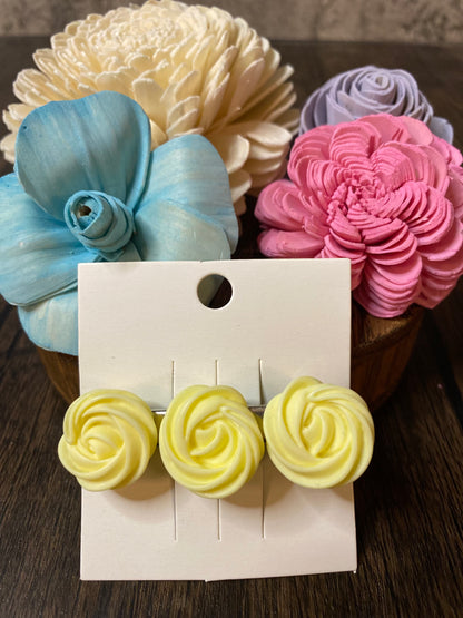 Pastel Merengue Cookie Hairclip, Colorful 2.5” Flower Icing Barrette