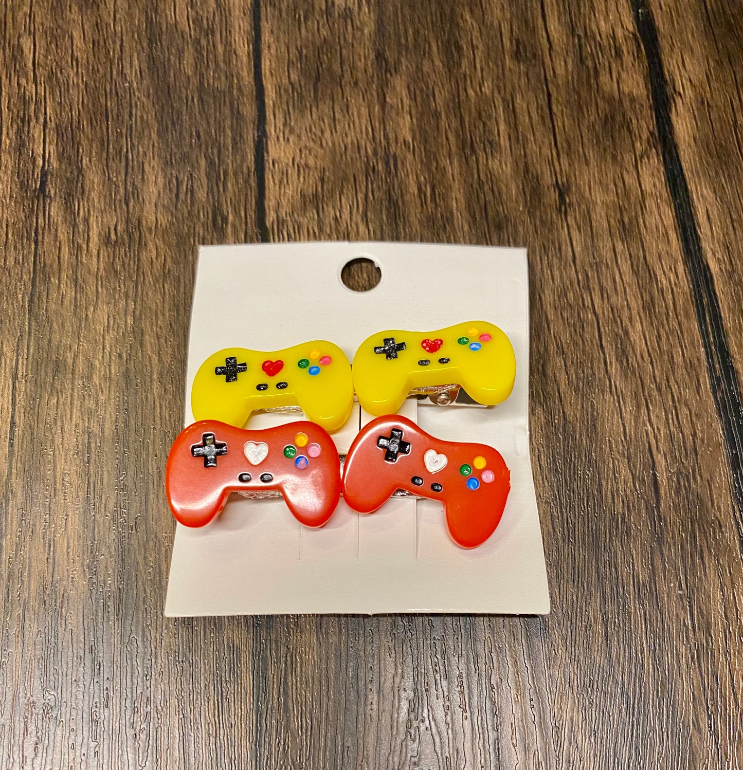 Brightly Colored Resin Game Controller Hair Clip - Trendy Hair Accessory for Gamers