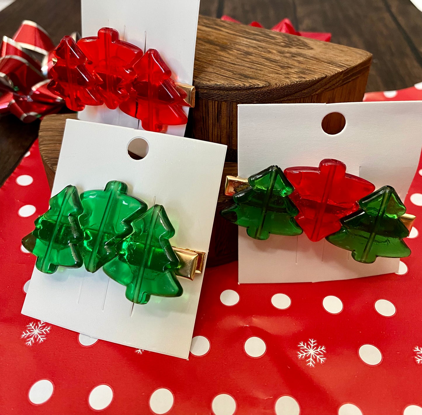 Christmas Candy Coated Christmas Tree Hair Clip, Holiday Tree Hair Accessory in Red and Green