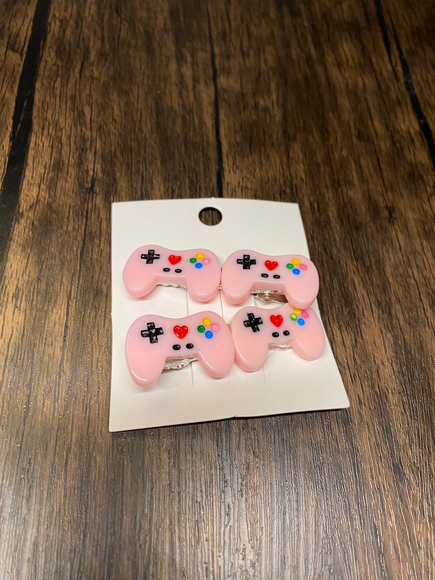 Brightly Colored Resin Game Controller Hair Clip - Trendy Hair Accessory for Gamers