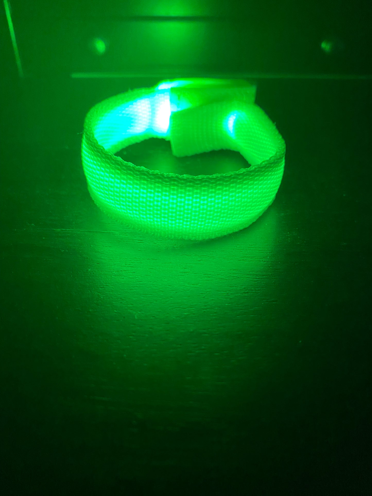 LED Glow Bracelet, Running light up gear, wearable emergency light for Safety, Parties, Concerts and Outdoor Events