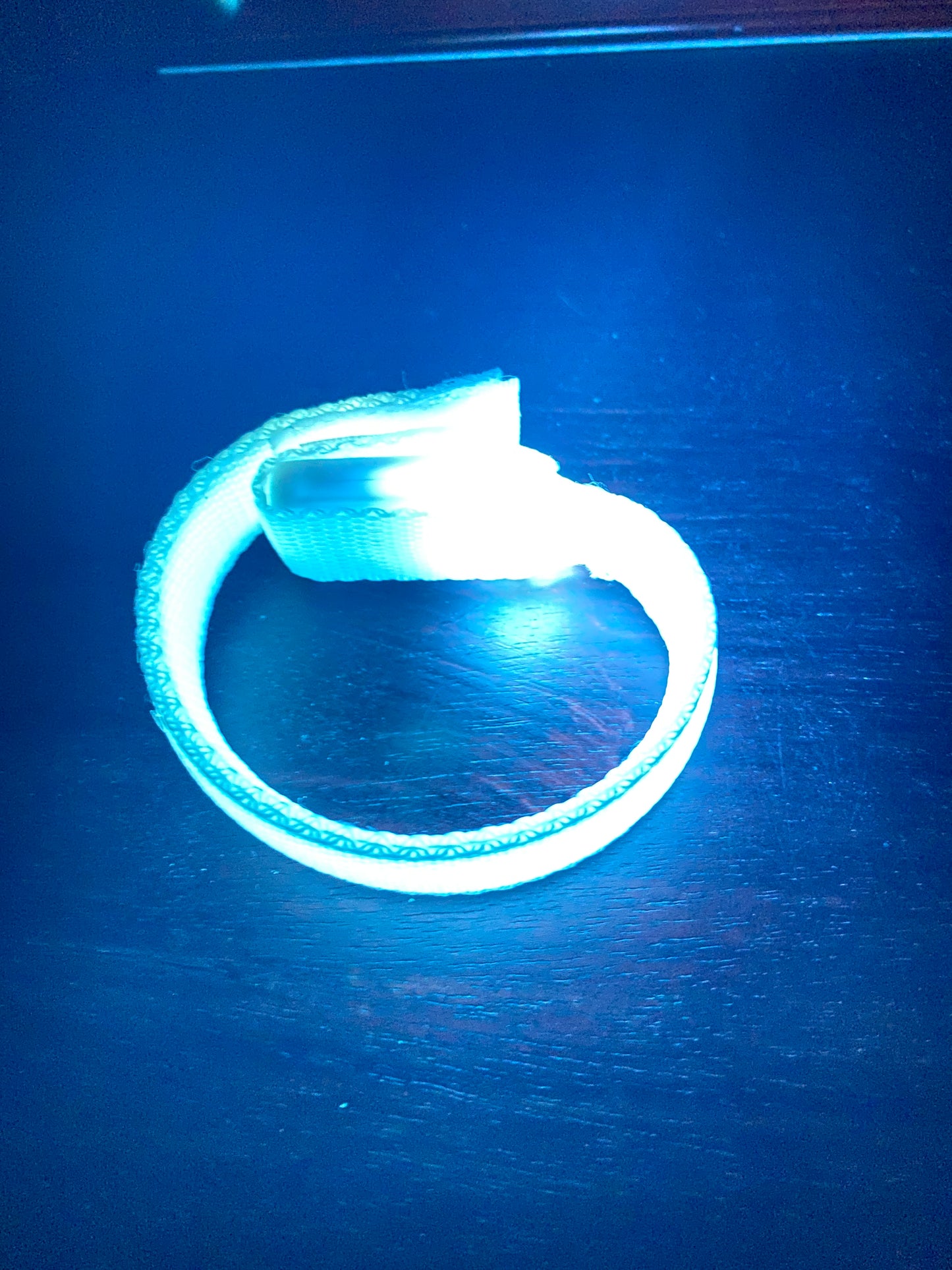 LED Glow Bracelet, Running light up gear, wearable emergency light for Safety, Parties, Concerts and Outdoor Events