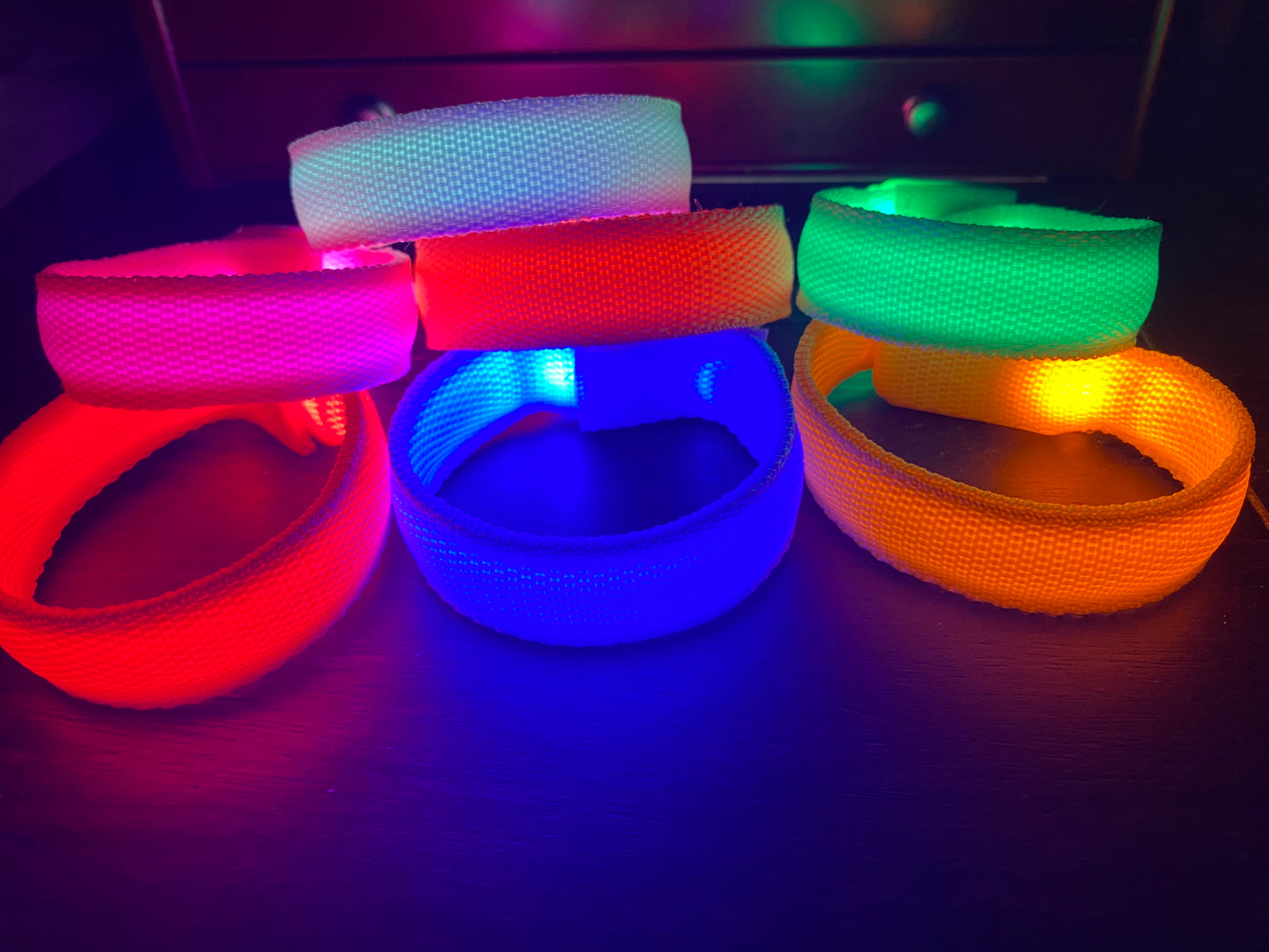 LED Glow Bracelet, Running light up gear, wearable emergency light for Safety, Parties, Concerts and Outdoor Events